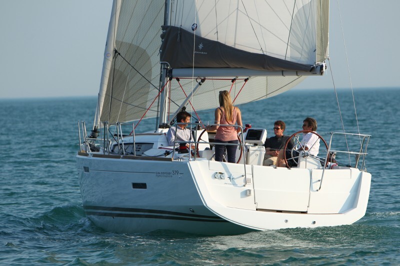 Sun Odyssey 379, talelli